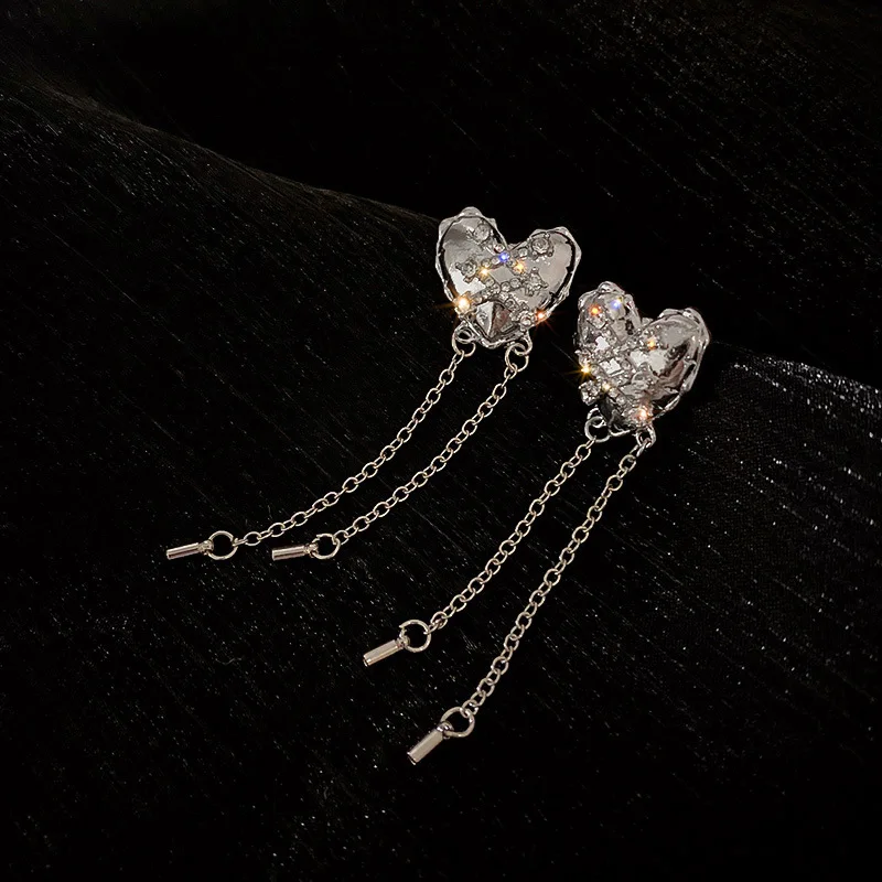 LOVOACC Punk Silver Color Alloy Love Heart Long Tassel Earring for Women Shiny Rhinestone Hanging Drop Earrings Rock Jewelry
LOVOACC Punk Silver Color Alloy Love Heart Long Tassel Earring for Women Shiny Rhinestone Hanging Drop Earrings Rock Jewelry