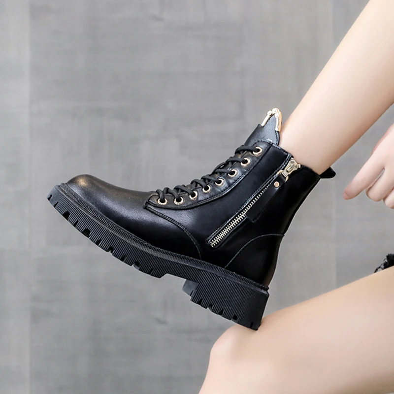 2021 Spring/Winter New Wild British Short Boots Women Plus Velvet Snow Cotton Shoes Cross Straps Street Trend Ankle Boots
2021 Spring/Winter New Wild British Short Boots Women Plus Velvet Snow Cotton Shoes Cross Straps Street Trend Ankle Boots