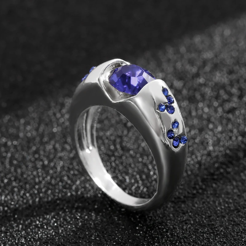 Classical Style Fresh Butterfly Crystal Women's Ring Inlaid Zircon Animal Ring Fashion Jewelry Accessories
Classical Style Fresh Butterfly Crystal Women's Ring Inlaid Zircon Animal Ring Fashion Jewelry Accessories