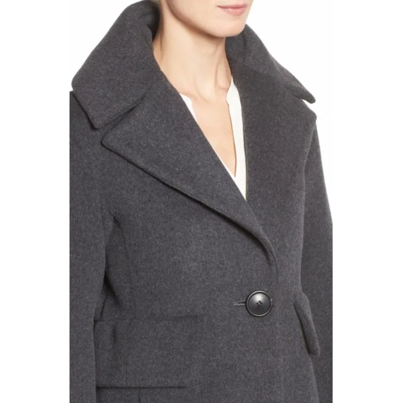 New Fashion 2020 Notched lapel Long coat Style Women Dark Grey Single button Overcoat Fall Winter Warm Casacos femininos
New Fashion 2020 Notched lapel Long coat Style Women Dark Grey Single button Overcoat Fall Winter Warm Casacos femininos