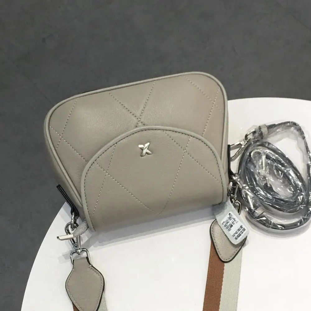 free shipping 2020 the new style fashion and fresh genuine cow leather women one shoulder bag crossbody bag 21cm 6color
free shipping 2020 the new style fashion and fresh genuine cow leather women one shoulder bag crossbody bag 21cm 6color