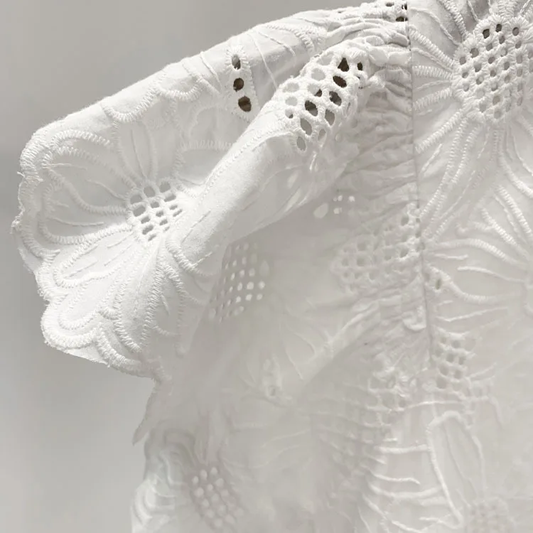 Women Solid Color Mini Dress V-Neck Lace-Up Ruffles Daisy Embroidered 2021 Spring Summer New Ladies Casual Robe
Women Solid Color Mini Dress V-Neck Lace-Up Ruffles Daisy Embroidered 2021 Spring Summer New Ladies Casual Robe