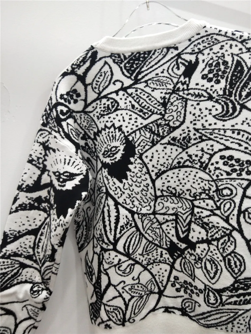 2020 Autumn Winter Graphic Pullover Women's Sweater Designer Luxury Jumper Aethetic
2020 Autumn Winter Graphic Pullover Women's Sweater Designer Luxury Jumper Aethetic
