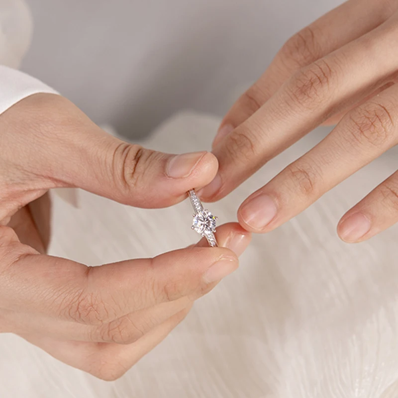 2021 Unique Charm AAA Zirconia Rings for Women Luxury Rings Set for Teen Girl Elegant Noble Jewelry Valentine's Day Rings Gifts
2021 Unique Charm AAA Zirconia Rings for Women Luxury Rings Set for Teen Girl Elegant Noble Jewelry Valentine's Day Rings Gifts