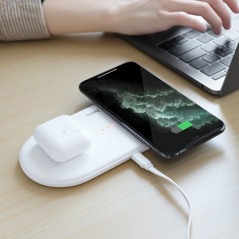 Dual-power Wireless Fast Charging TWS Headset Charger for Apple, Xiaomi, Huawei Can Charge Two Mobile Phones At The Same Time
Dual-power Wireless Fast Charging TWS Headset Charger for Apple, Xiaomi, Huawei Can Charge Two Mobile Phones At The Same Time