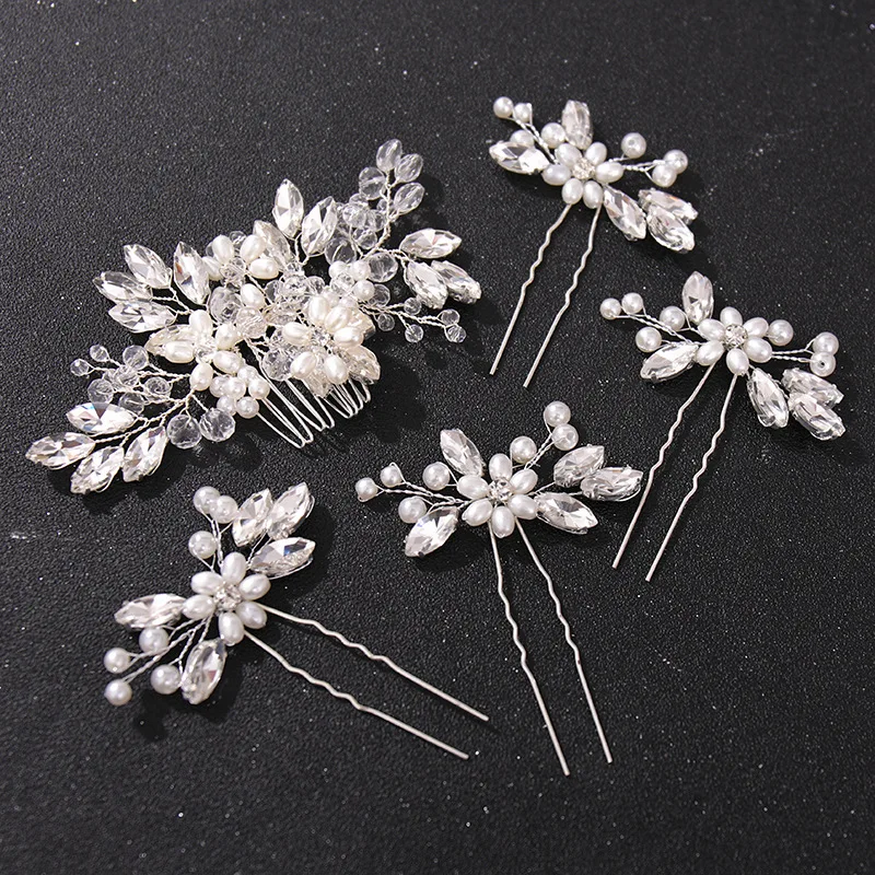 Floralbride Handmade Clear Rhinestones Crystal Pearls Bridal Hair Comb Hair Pin Set Wedding Hair accessories Women Hair Jewelry 
Floralbride Handmade Clear Rhinestones Crystal Pearls Bridal Hair Comb Hair Pin Set Wedding Hair accessories Women Hair Jewelry