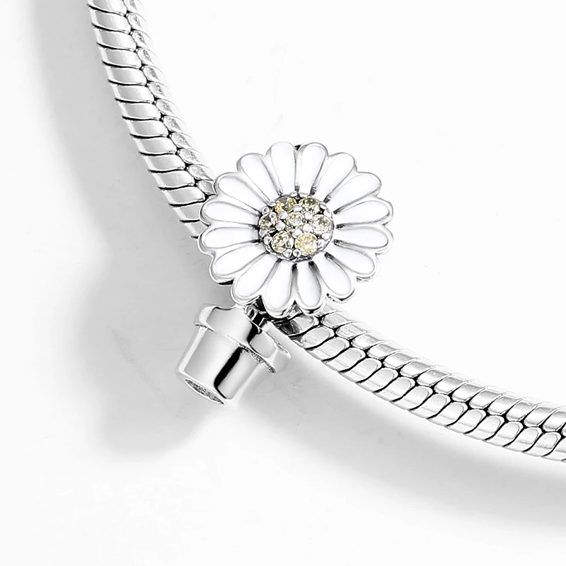 New 925 Sterling Silver Christmas tree flowers creativity beads DIY fine jewelry making designer charms for bracelets
New 925 Sterling Silver Christmas tree flowers creativity beads DIY fine jewelry making designer charms for bracelets