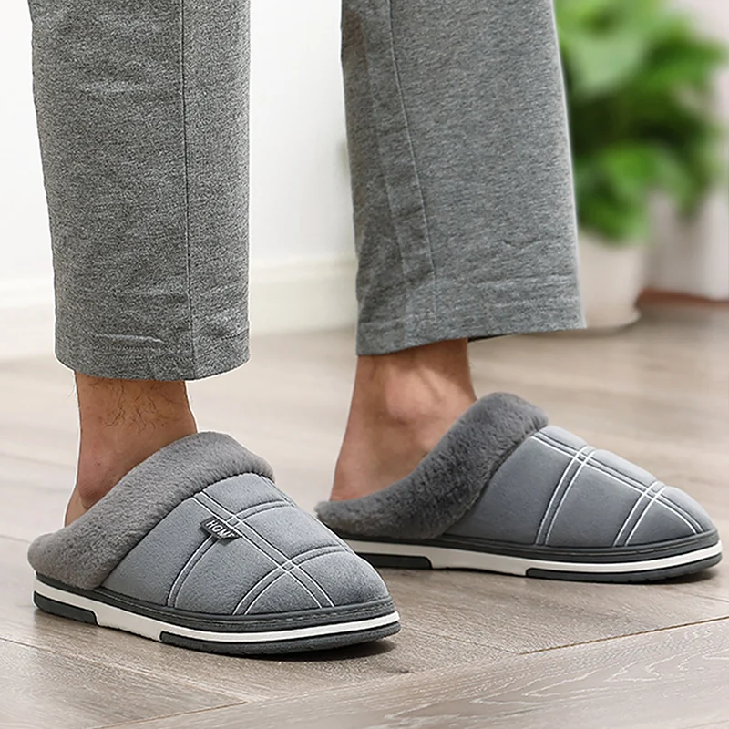 Winter warm slippers men Suede Gingham Short plush Indoor shoes for male Non slip Cozy Velvet Waterproof Fur home men slippers
Winter warm slippers men Suede Gingham Short plush Indoor shoes for male Non slip Cozy Velvet Waterproof Fur home men slippers