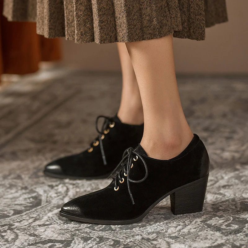 QZYERAI 2021 New Brand Fashion High Heels Shoes Genuine Leather Pumps Simple Lace Up Pointed Toe Office Shoes Black
QZYERAI 2021 New Brand Fashion High Heels Shoes Genuine Leather Pumps Simple Lace Up Pointed Toe Office Shoes Black