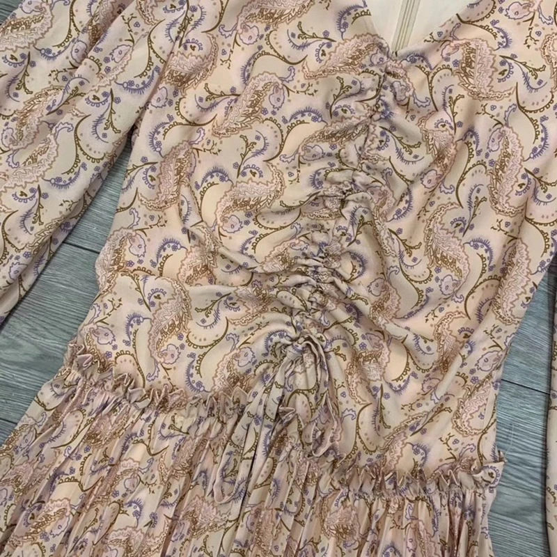 VGH Print Vintage Pleated Dresses For Female V Neck Puff Long Sleeve High Waist Ruched Elegant Dress Women Fashion Clothing 2020
VGH Print Vintage Pleated Dresses For Female V Neck Puff Long Sleeve High Waist Ruched Elegant Dress Women Fashion Clothing 2020