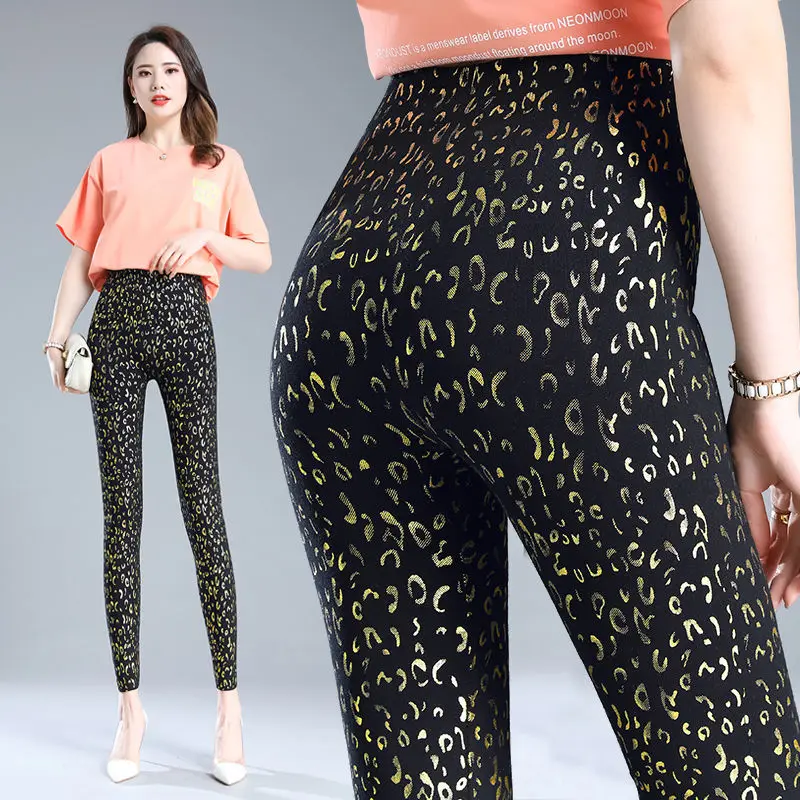 Women 2021 Spring Summer Fashion Leopard Printed Trousers Female Slim Thin Leggings Ladies New Elastic Waist Pencil Pants R131
Women 2021 Spring Summer Fashion Leopard Printed Trousers Female Slim Thin Leggings Ladies New Elastic Waist Pencil Pants R131
