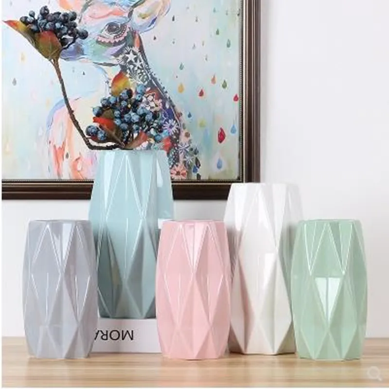 Beautiful European creative ceramic vase, dried rose flower, home decoration, office table living room decoration
Beautiful European creative ceramic vase, dried rose flower, home decoration, office table living room decoration