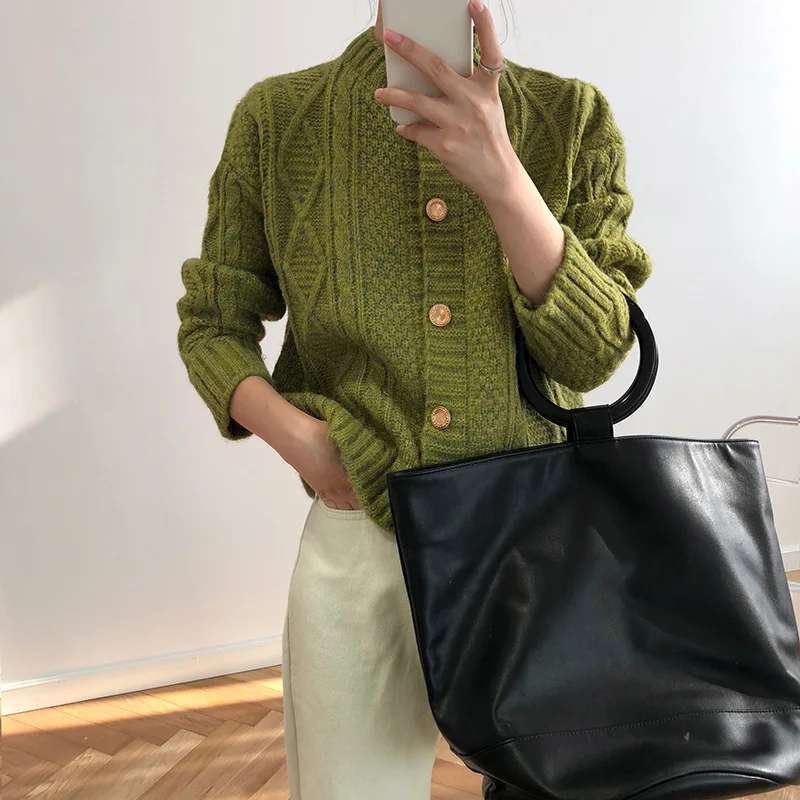 Metal Buckle Thick Warm Knitted Cardigan Women's Clothes Spring and Autumn 2021 New Avocado Green Sweater Coat Ss25
Metal Buckle Thick Warm Knitted Cardigan Women's Clothes Spring and Autumn 2021 New Avocado Green Sweater Coat Ss25