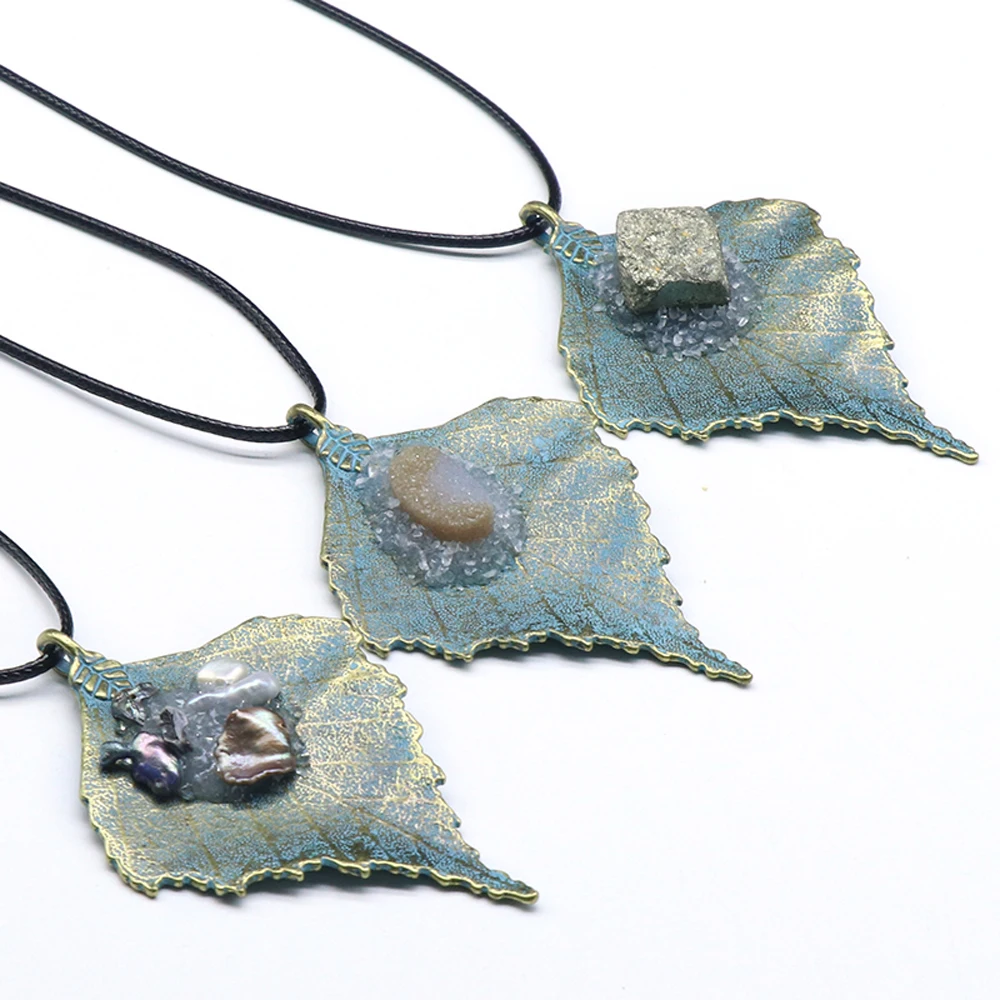Fashionable Maple Leaf Shape Pendant Necklace High-Quality Natural Stone Amethyst Topaz Charms for Unisex Party Jewelry Gifts
Fashionable Maple Leaf Shape Pendant Necklace High-Quality Natural Stone Amethyst Topaz Charms for Unisex Party Jewelry Gifts