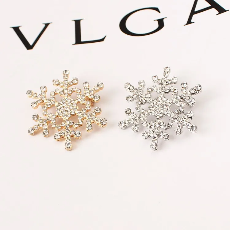 Stylish Bar Women Rhinestone Fashion Brooch Pin Crystal Rhinestone Large Snowflake Brooch Winter Snow Theme Christmas Gift
Stylish Bar Women Rhinestone Fashion Brooch Pin Crystal Rhinestone Large Snowflake Brooch Winter Snow Theme Christmas Gift