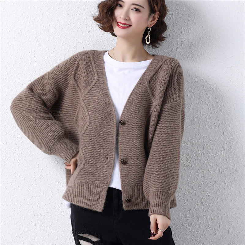 Knitted Cardigan Short Autumn And Winter Women Clothing 2022 Fashion New Style Loose V-neck Solid Color Sweater Jacket 
Knitted Cardigan Short Autumn And Winter Women Clothing 2022 Fashion New Style Loose V-neck Solid Color Sweater Jacket