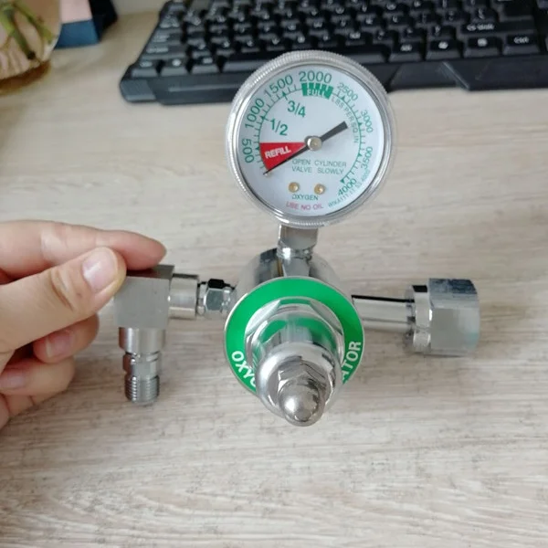 Кислородный баллон в западном стиле с диапазоном Потока 0-15 л 
Кислородный баллон в западном стиле с диапазоном Потока 0-15 л