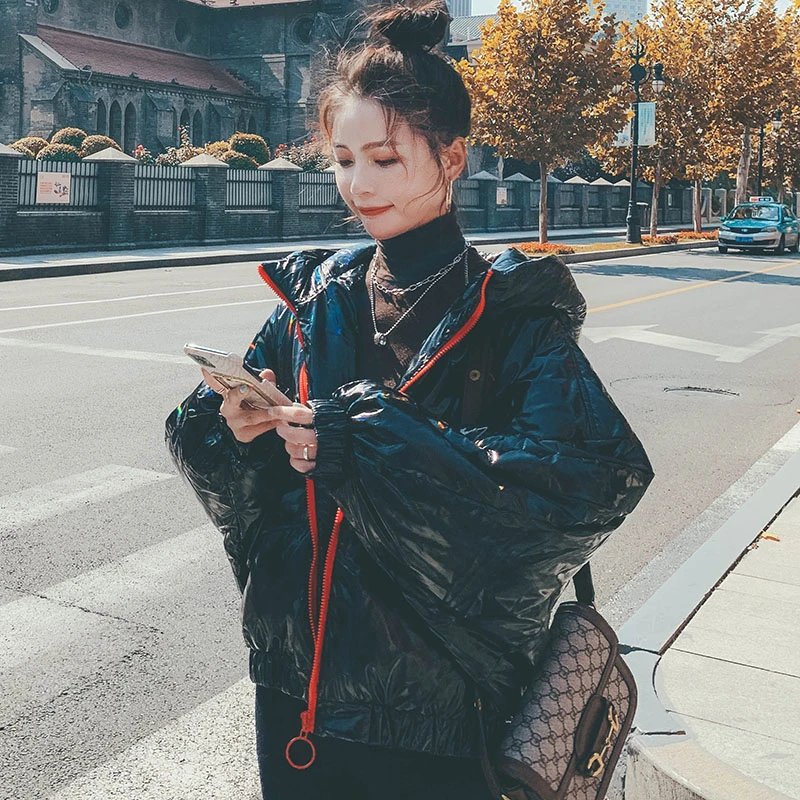 ZURICHOUSE Laser Puffer Jacket Female Warm Hooded Parka 2021 Fashion Bat Sleeved Oversized Winter Bubble Coat Women P3533
ZURICHOUSE Laser Puffer Jacket Female Warm Hooded Parka 2021 Fashion Bat Sleeved Oversized Winter Bubble Coat Women P3533