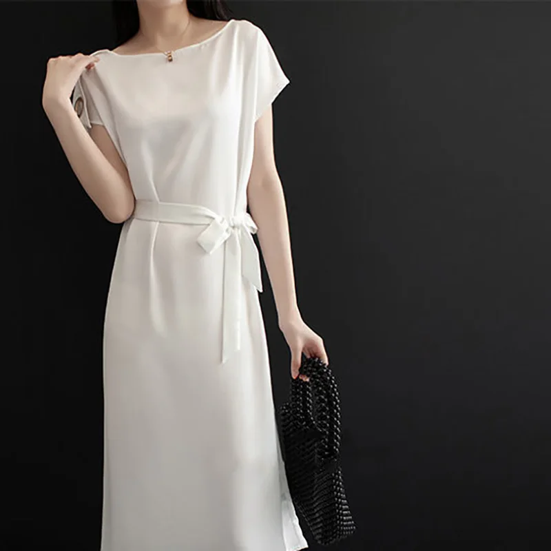 Summer One-Line Collar Dress Retro Waist Waist Was Thin Ladies Temperament Long Skirt
Summer One-Line Collar Dress Retro Waist Waist Was Thin Ladies Temperament Long Skirt