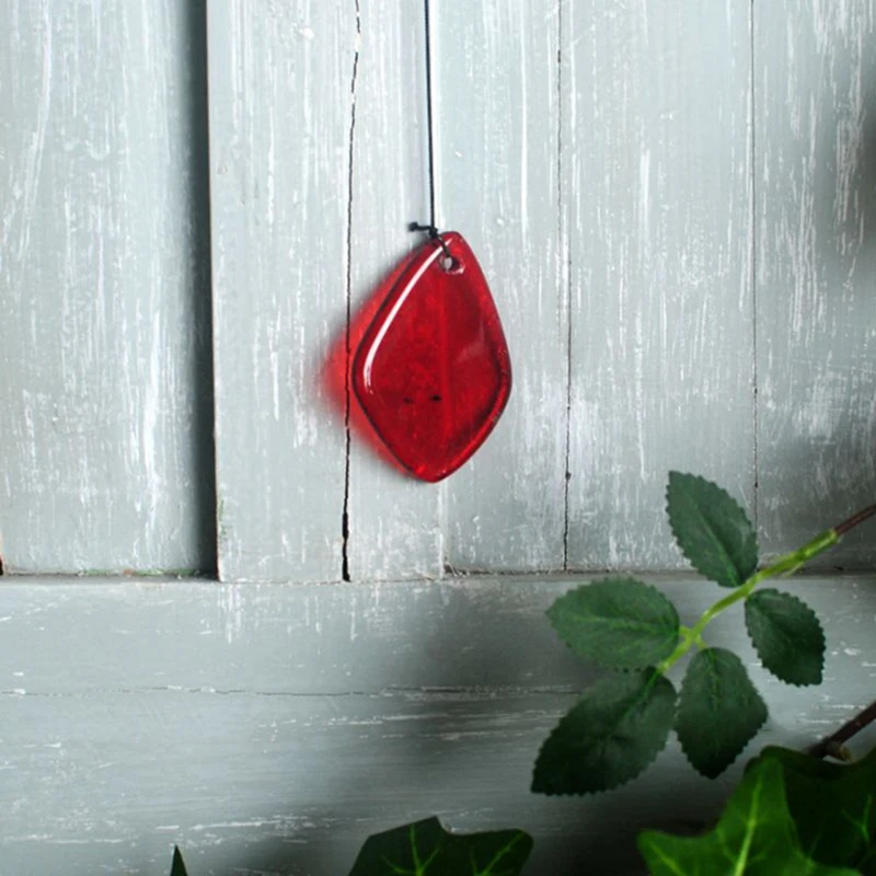 Hand Painted Stained Glass Wrought Iron Cock Shape Wind Chimes Ornaments For Home Garden FBS889
Hand Painted Stained Glass Wrought Iron Cock Shape Wind Chimes Ornaments For Home Garden FBS889