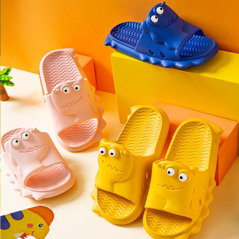 Children's slippers summer boys and girls cute cartoon dinosaurs soft-bottom bath children kids baby sandals and slippers KF07
Children's slippers summer boys and girls cute cartoon dinosaurs soft-bottom bath children kids baby sandals and slippers KF07