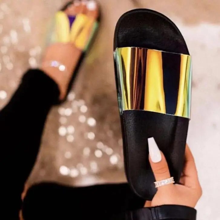 2020 spring/summer new women rainbow candy color flat non-slip outdoor leisure all-match beach slippers home durable PVC sandals
2020 spring/summer new women rainbow candy color flat non-slip outdoor leisure all-match beach slippers home durable PVC sandals