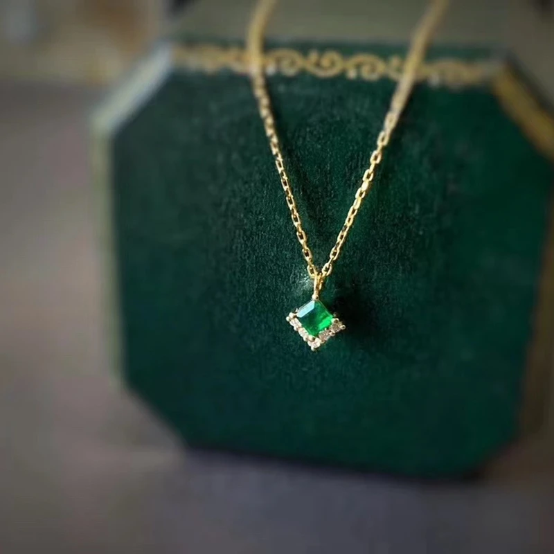 Silvology 925 Sterling Silver Square Emerald Necklace Western Palace Vintage Chic Pendant Necklace for Women Birthday Jewelry
Silvology 925 Sterling Silver Square Emerald Necklace Western Palace Vintage Chic Pendant Necklace for Women Birthday Jewelry