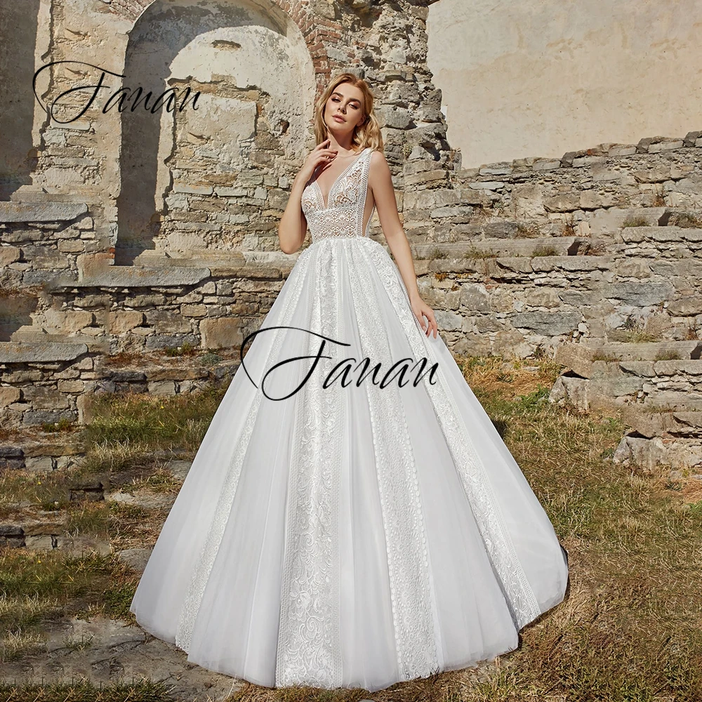 Sexy See-Through Lace Appliques Wedding Dresses Backless Sleeveless Tulle A-Line Bridal Gown Свадебное платье vestido de noiva
Sexy See-Through Lace Appliques Wedding Dresses Backless Sleeveless Tulle A-Line Bridal Gown Свадебное платье vestido de noiva