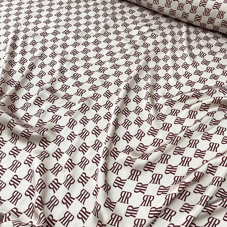Brand imitation silk stretch satin high-end fashion DIY letter printing fabric 100% polyester dresses summer thin needlework
Brand imitation silk stretch satin high-end fashion DIY letter printing fabric 100% polyester dresses summer thin needlework