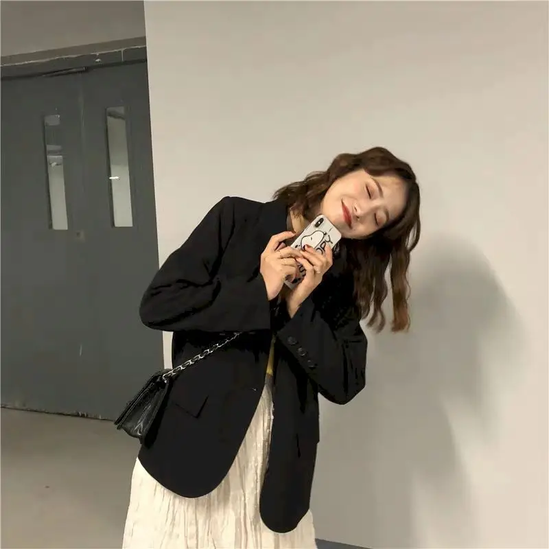 New Suits Female Vintage Autumn Office Ladies Notched Collar Black Women Blazer Breasted Jacket Casual Pockets Female Suits Coat
New Suits Female Vintage Autumn Office Ladies Notched Collar Black Women Blazer Breasted Jacket Casual Pockets Female Suits Coat