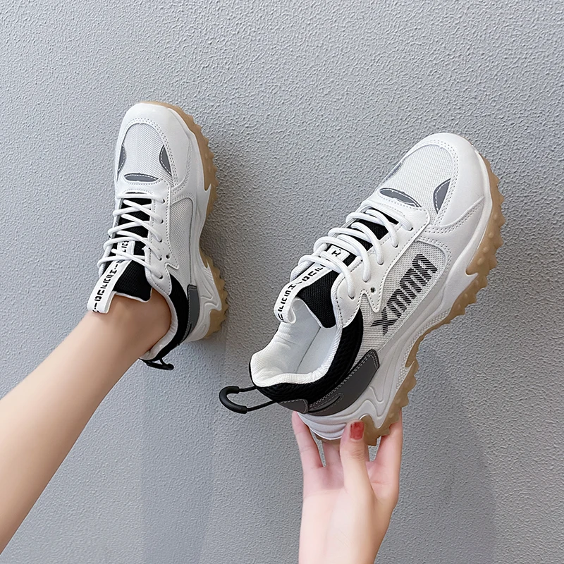 Daddy shoes women's new breathable women's shoes thick soled casual sports shoes in autumn 2021 Korean version
Daddy shoes women's new breathable women's shoes thick soled casual sports shoes in autumn 2021 Korean version