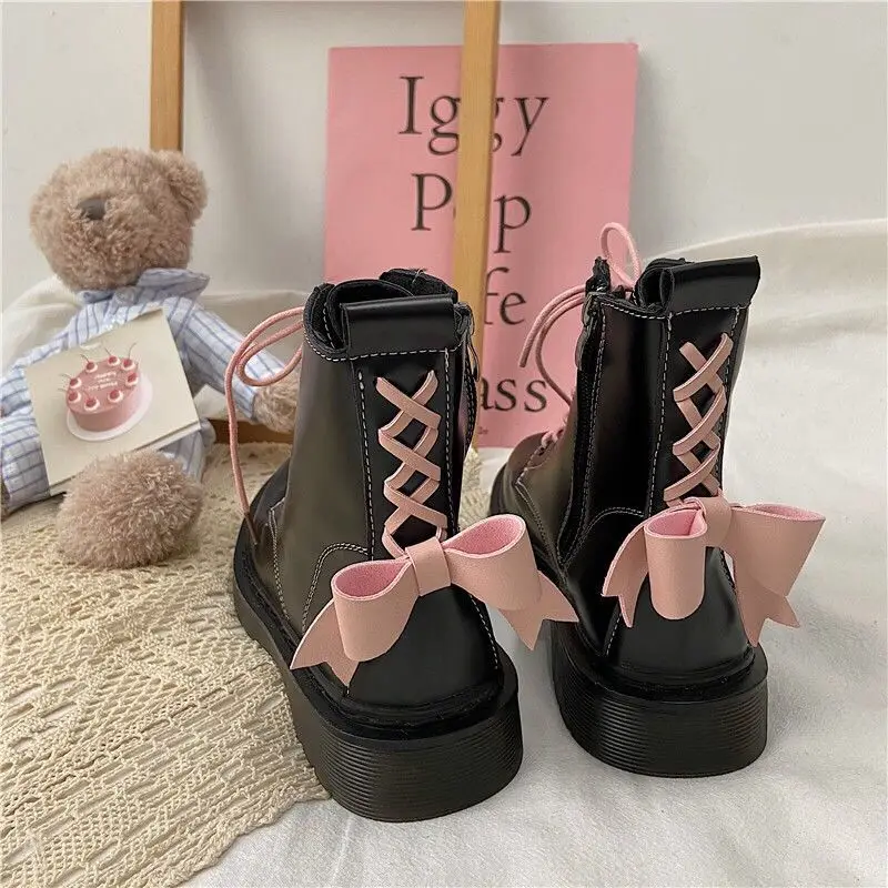QWEEK The New Fashion Pink Black Kawaii Bow Women Martens Boots Short Cute Autumn Winter Platform Lace-up Mid Calf Shoes Rubber
QWEEK The New Fashion Pink Black Kawaii Bow Women Martens Boots Short Cute Autumn Winter Platform Lace-up Mid Calf Shoes Rubber