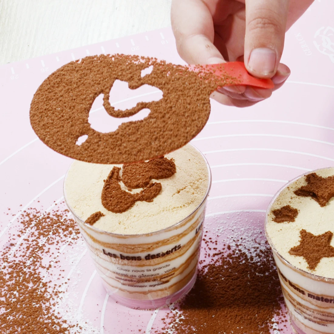 16Pcs coffee milk cake template mixed style printing smiley face mold barista cappuccino coffee template spreading duster spray
16Pcs coffee milk cake template mixed style printing smiley face mold barista cappuccino coffee template spreading duster spray