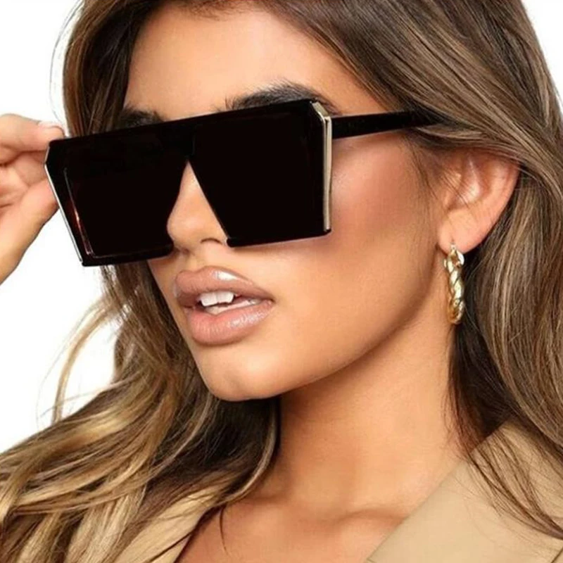 New Fashion Oversized Black Square Sunglasses Women Vintage Shades Brand Designer Big Flat Top Eyewear Sunglasses Female UV400
New Fashion Oversized Black Square Sunglasses Women Vintage Shades Brand Designer Big Flat Top Eyewear Sunglasses Female UV400