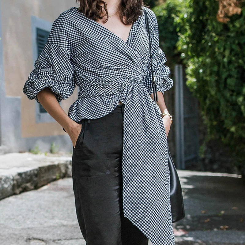 Sexy Off Shoulder Women Blouses White Shirt Puff Sleeve Deep V-Neck With Sash Female Plaid Shirt Summer Strappy Short Top
Sexy Off Shoulder Women Blouses White Shirt Puff Sleeve Deep V-Neck With Sash Female Plaid Shirt Summer Strappy Short Top