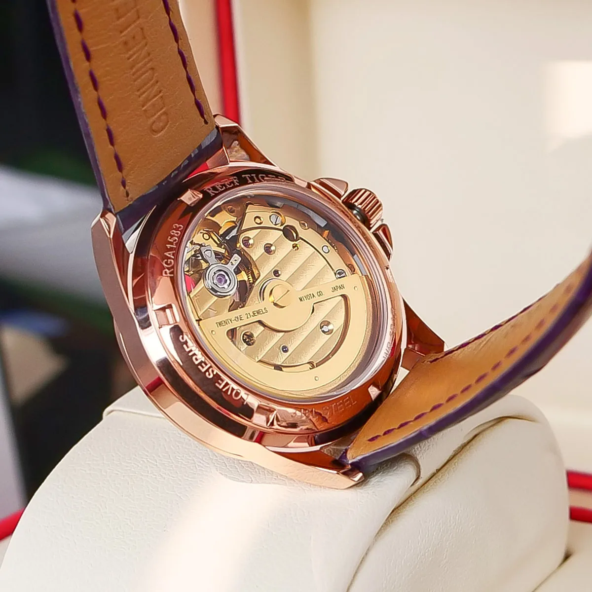 2021 Reef Tiger/RT Top Brand Luxury Steel Flower Diamond Women Fashion Automatic Watch Leather Strap RGA1583 
2021 Reef Tiger/RT Top Brand Luxury Steel Flower Diamond Women Fashion Automatic Watch Leather Strap RGA1583