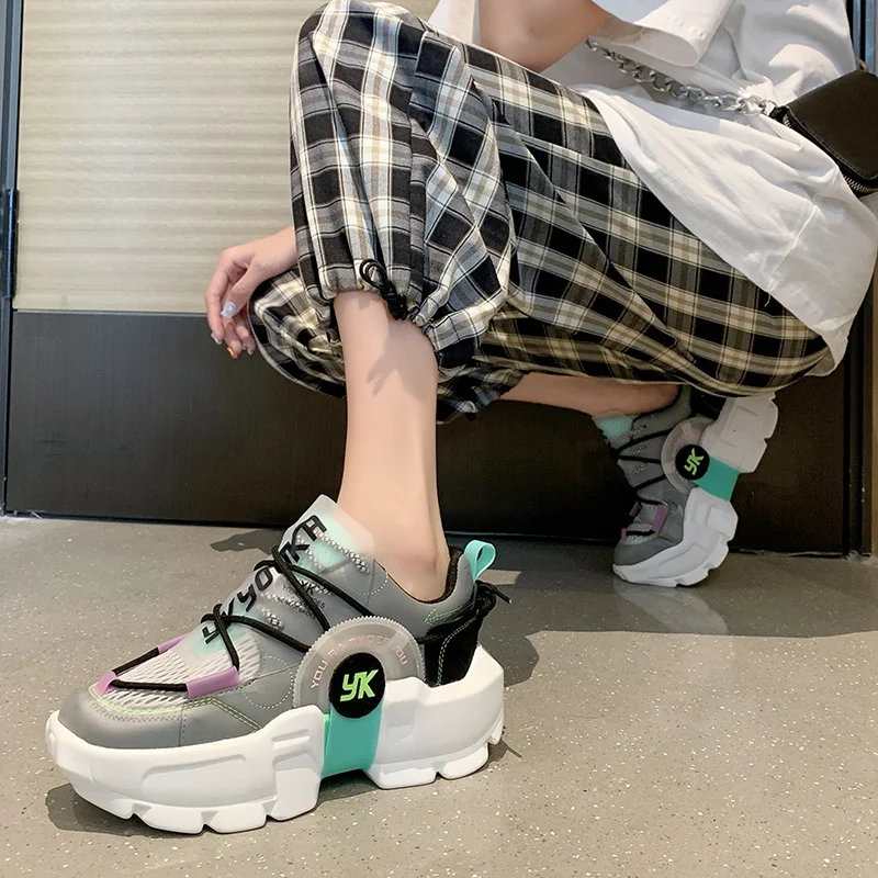 Designer Sneakers Women Chunky Shoes 2021 Fashion Breathable Ladies Vulcanized Shoes Casual Platform Sneakers Women Zapato Mujer
Designer Sneakers Women Chunky Shoes 2021 Fashion Breathable Ladies Vulcanized Shoes Casual Platform Sneakers Women Zapato Mujer