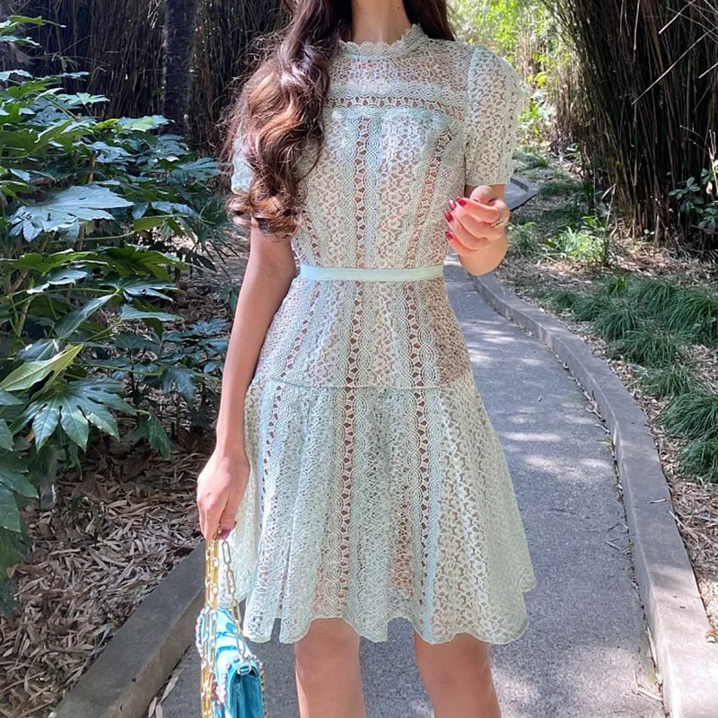 

ZAWFL 2020 Summer Runway Party Dress New Self Portrait Light Green Short Sleeve Lace Dress Fashion Hollow Out Dresses