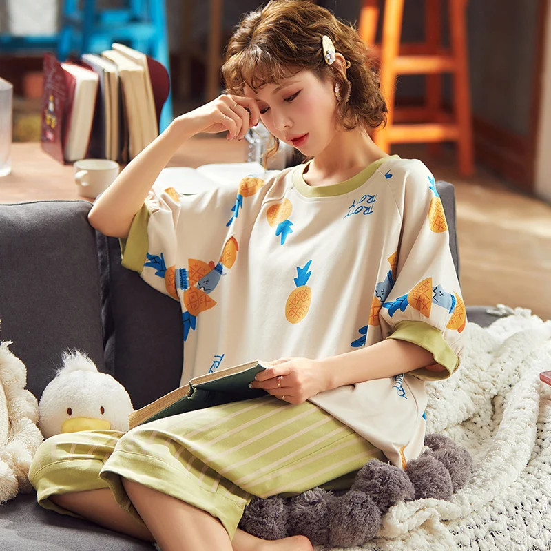 Cute Cartoon Little Pineapple Print Age Reduction Casual Ladies Sleepwear Summer Sweet Girl Round Neck Short-sleeved Home Wear
Cute Cartoon Little Pineapple Print Age Reduction Casual Ladies Sleepwear Summer Sweet Girl Round Neck Short-sleeved Home Wear
