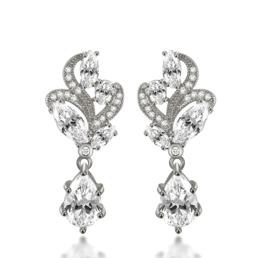 Fashion Korean Ladies Water Drop Inlaid Zircon Hollow Flower Dangle Earrings Jewelry for Women Wedding Drop Earings
Fashion Korean Ladies Water Drop Inlaid Zircon Hollow Flower Dangle Earrings Jewelry for Women Wedding Drop Earings