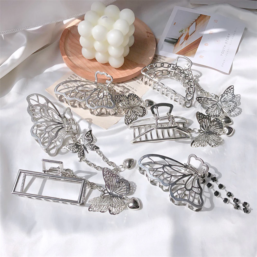 2021 Butterfly Metal Hairpin New Vintage Goth Long Tassel Love Pendant Barrettes for Women Party Hair Accessories Jewelry
2021 Butterfly Metal Hairpin New Vintage Goth Long Tassel Love Pendant Barrettes for Women Party Hair Accessories Jewelry