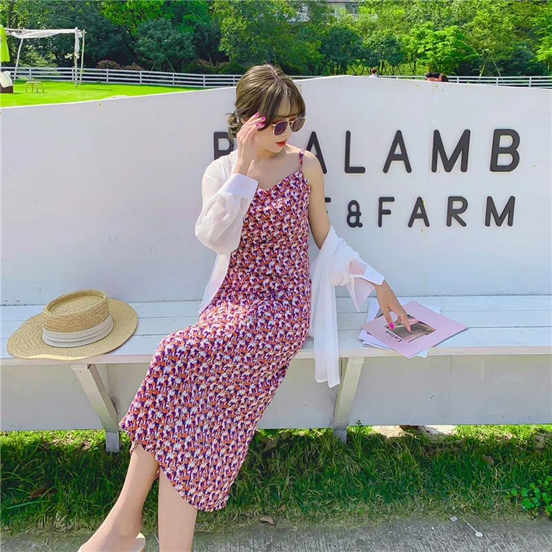Chiffon Floral Slip Dress Summer Women Sweet V-Neck Loose Sleeveless Casual Cottagecore Dress Korean Party Beach Clothes Fashion
Chiffon Floral Slip Dress Summer Women Sweet V-Neck Loose Sleeveless Casual Cottagecore Dress Korean Party Beach Clothes Fashion