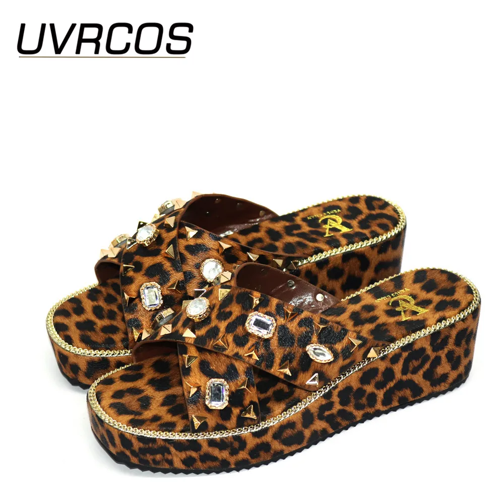Fashion Women Slippers with Rhinestone Design African Dew Heel Shoes for Party Italian Women Wedding Shoes Elegant Women Pumps
Fashion Women Slippers with Rhinestone Design African Dew Heel Shoes for Party Italian Women Wedding Shoes Elegant Women Pumps
