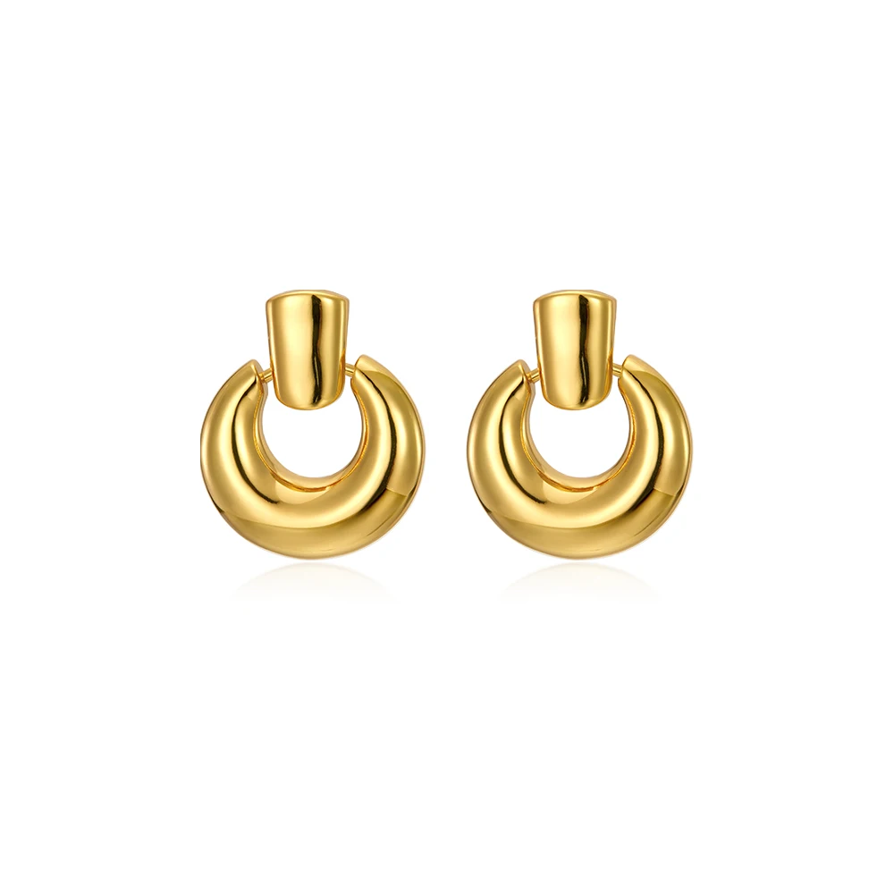 European and American fashionable minimalist circle earrings 2021 new temperamental stud earrings women
European and American fashionable minimalist circle earrings 2021 new temperamental stud earrings women