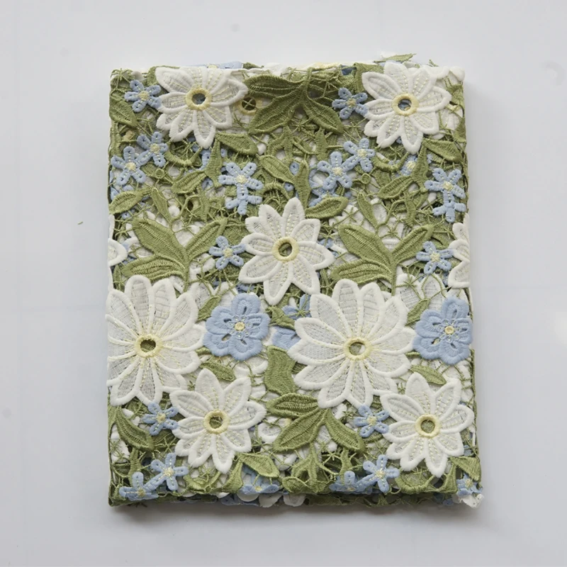 Milk silk yarn dyed lace fabric Three dimensional embroidery and color matching tissu High grade dress cheongsam fabrics
Milk silk yarn dyed lace fabric Three dimensional embroidery and color matching tissu High grade dress cheongsam fabrics