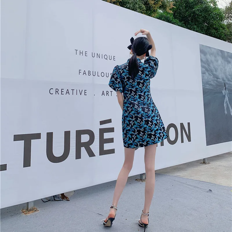 Women Summer Slim Puff Sleeve Floral Print Designed Mini Dress Female High Street Elegant Dresses Ladies Brand Cheongsam ML164
Women Summer Slim Puff Sleeve Floral Print Designed Mini Dress Female High Street Elegant Dresses Ladies Brand Cheongsam ML164