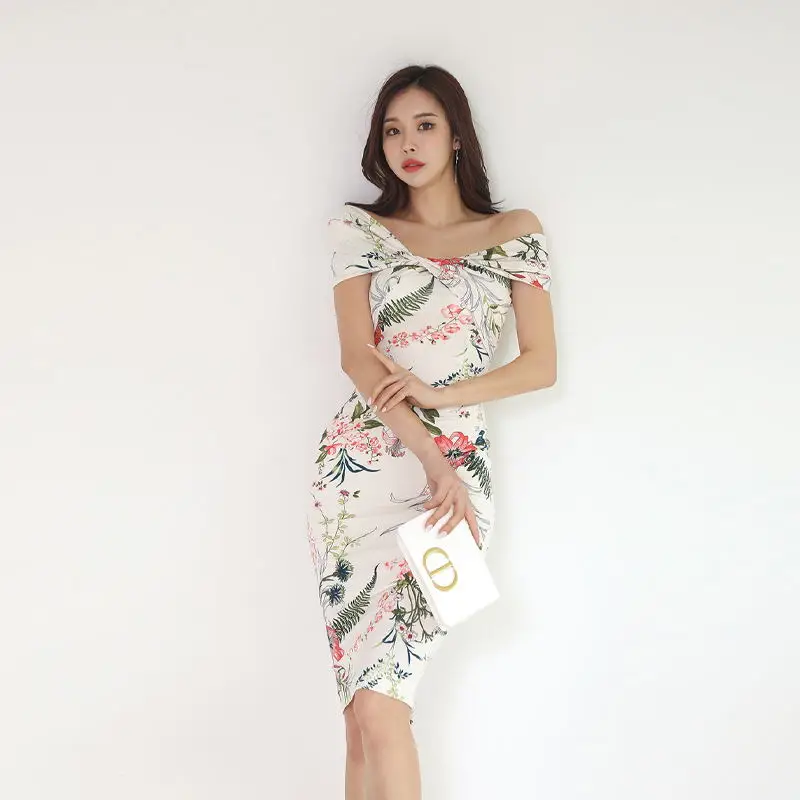 Fashion Summer Print Slim Dress Women Short Sleeve Elegant Korean Casual Lady Dresses Sexy Flower Print Pencil Dress Female
Fashion Summer Print Slim Dress Women Short Sleeve Elegant Korean Casual Lady Dresses Sexy Flower Print Pencil Dress Female