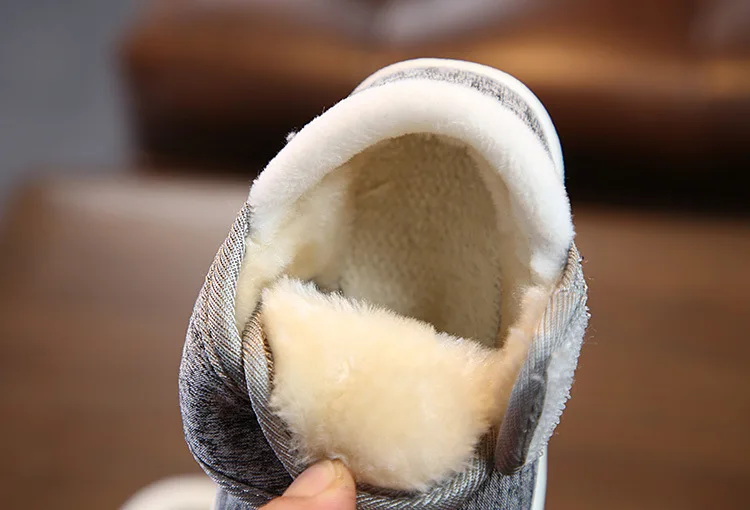 Girls Sports Shoes Baby Cotton Shoes 0-2 Years Old Casual Cotton Shoes Baby Winter Toddler Shoes
Girls Sports Shoes Baby Cotton Shoes 0-2 Years Old Casual Cotton Shoes Baby Winter Toddler Shoes