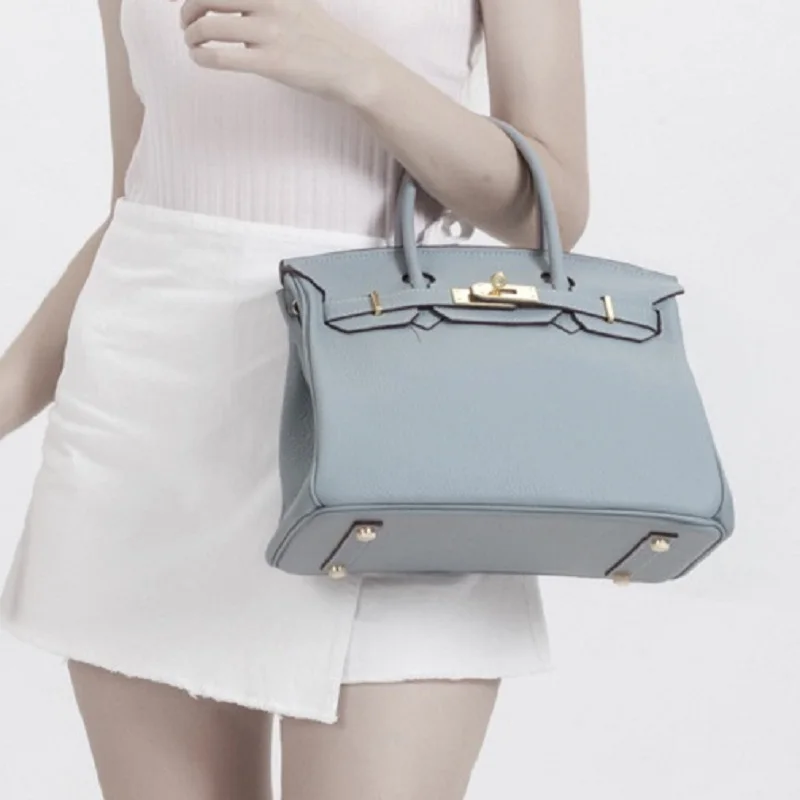 35cm Classic Fashion Lady Head Layer Cowhide Platinum 100% Genuine Leather Handbag Lading Shoulder BaoJinKou Gold Luxury Bag
35cm Classic Fashion Lady Head Layer Cowhide Platinum 100% Genuine Leather Handbag Lading Shoulder BaoJinKou Gold Luxury Bag