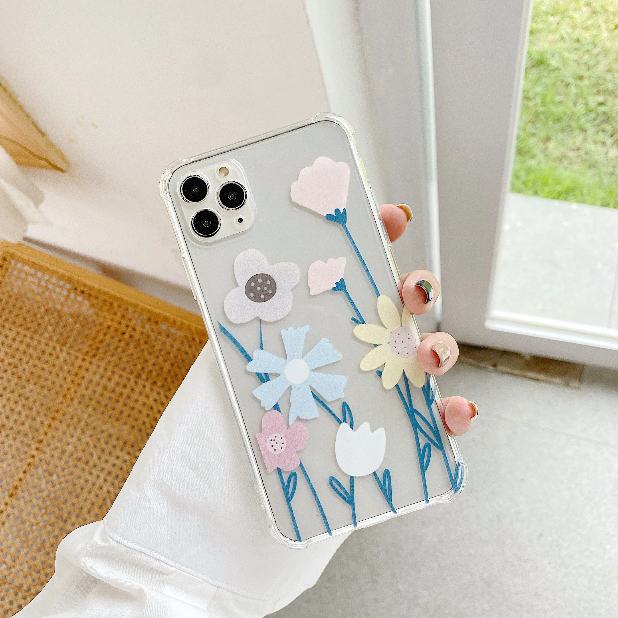 Luxury Four-Corner Anti-Drop Tide Brand Flower Style Mobile Phone Case For Iphone 11 12 Pro Max 7 8 6 Plus SE X XS XR XSMAX 6S
Luxury Four-Corner Anti-Drop Tide Brand Flower Style Mobile Phone Case For Iphone 11 12 Pro Max 7 8 6 Plus SE X XS XR XSMAX 6S